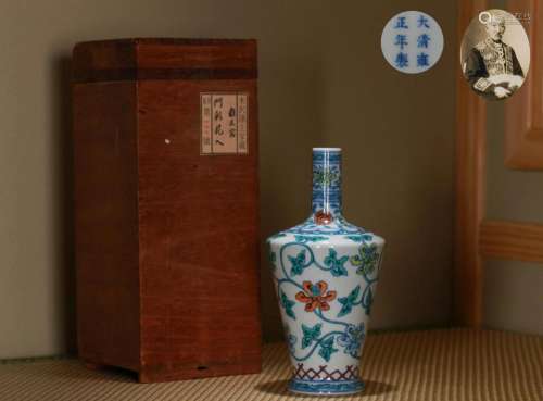 A Doucai Glazed Flower Scrolls Vase
