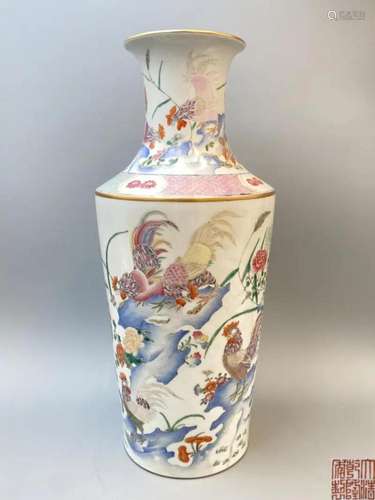 FAMILLE ROSE 'ROOSTERS' PORCELAIN VASE