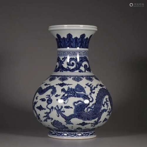 BLUE AND WHITE DOUBLE DRAGONS VASE
