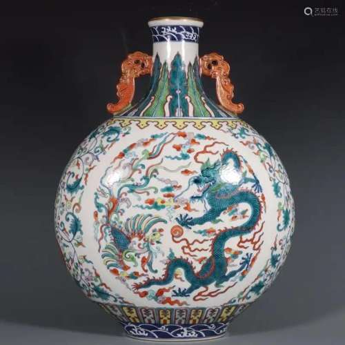 BLUE AND WHITE DOUCAI MOONFLASK VASE