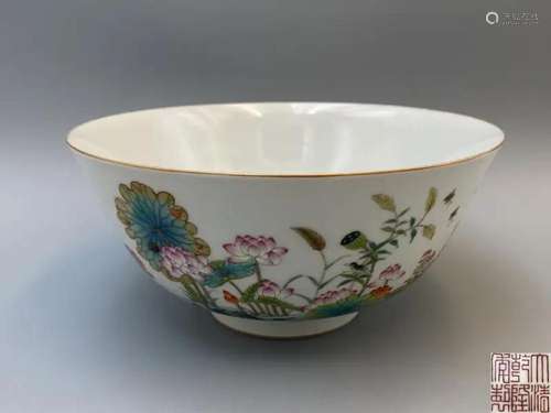 FAMILLE ROSE 'LOTUS' PORCELAIN BOWL