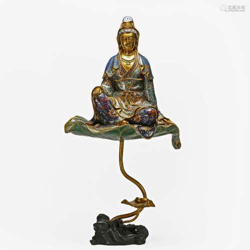 A Cloisonne Enamel Seated Guanyin