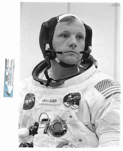 Neil Armstrong suits up for the world's first manned lun...