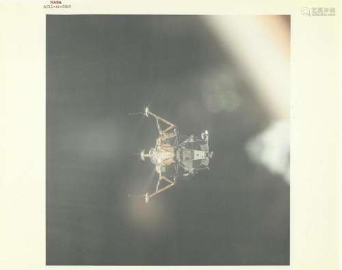 The first Lunar Module descending to the Moon, Apollo11, 16-...