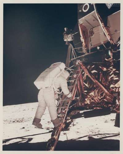 Buzz Aldrin descends the steps of the lunar ladder, Apollo 1...