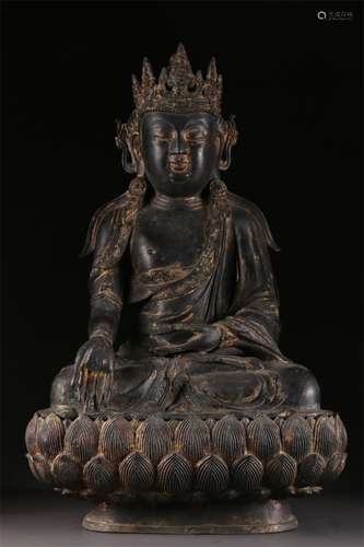 An Avalokitesvara Statue with Lotus Throne.