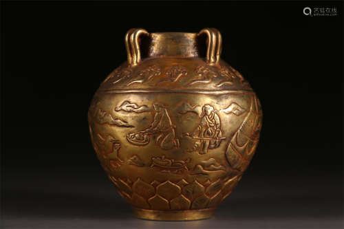 A Gilt Silver Pot with Four Ringlike Knobs.