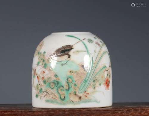 Qing Dynasty Qianlong Period Verte Rose Porcelain 