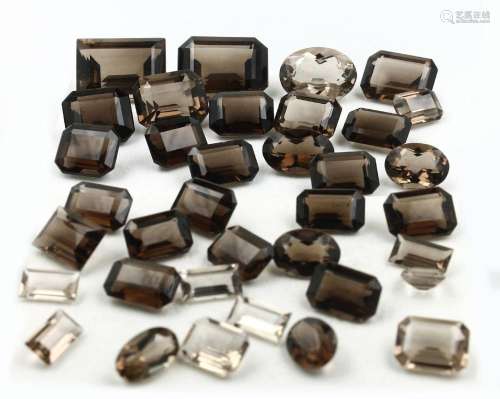 Lot loose bevelled smoky quartz, total approx.200 ct, in
