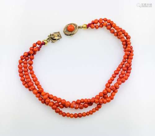 3-row coral-bracelet, Italy 1960s