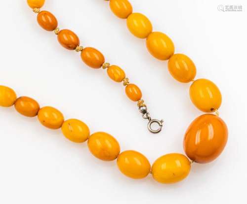 Necklace made of amber, german approx. 1930