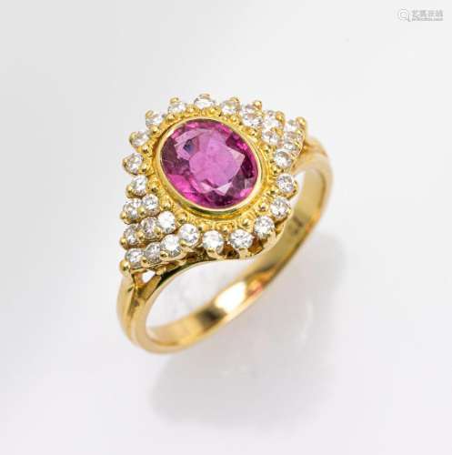18 kt gold ring with brilliants and ruby