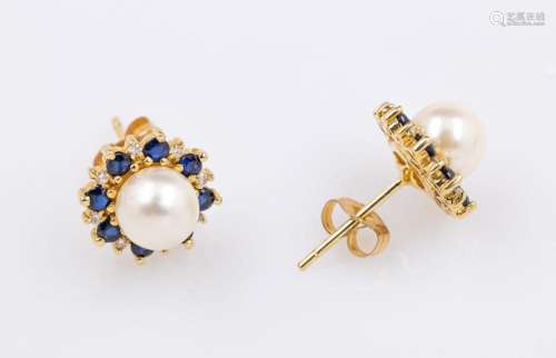 Pair of 14 kt gold earrings with cultured pearls, sapphires ...