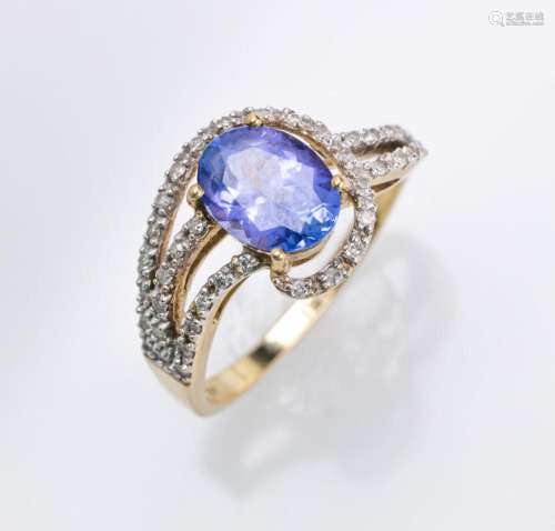 9 kt gold ring with tanzanite and brilliants