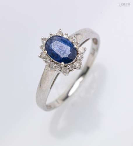 9 kt gold ring with sapphire and diamonds