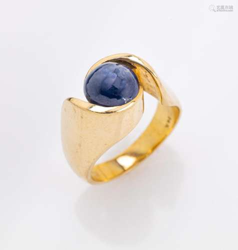 14 kt gold ring with sapphire