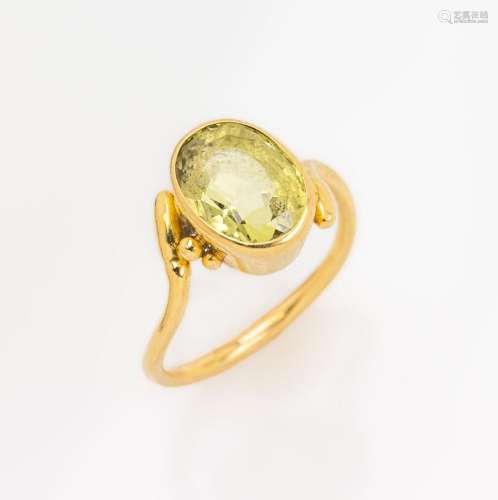 18 kt gold ring with chrysoberyl