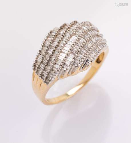 14 kt gold ring with diamonds