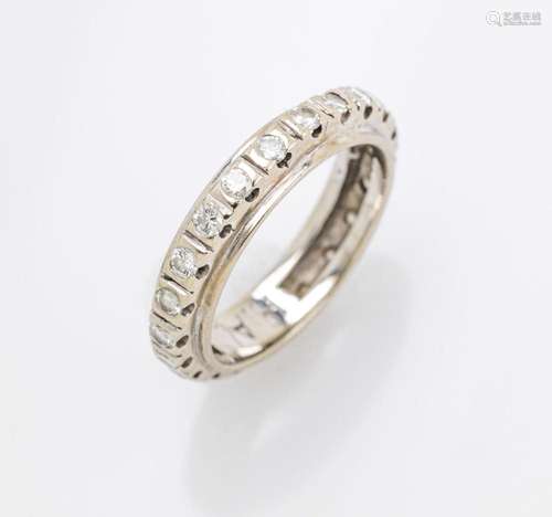 14 kt gold memoryring with brilliants