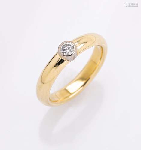 14 kt gold ring with brilliant