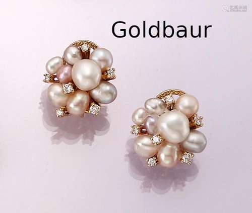 Pair of 18 kt gold earrings with cultured akoya pearl and br...