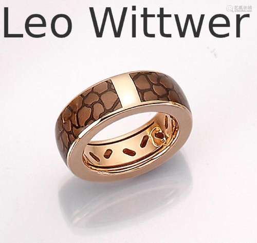 18 kt gold LEO WITTWER ring with enamel