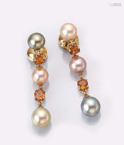 Pair of 18 kt gold earrings with cultured pearls and sapphir...