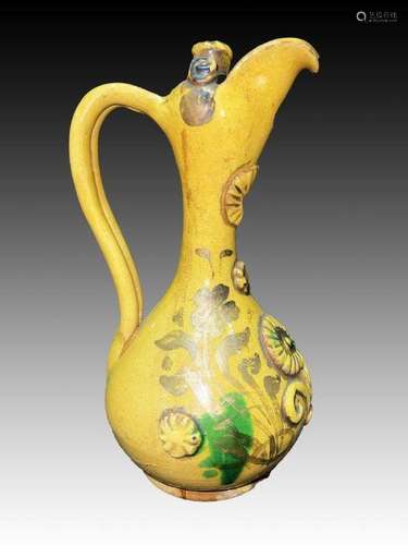 A YELLOW CANAKKALE POTTERY EWER, OTTOMAN TURKEY, 19TH CENTUR...