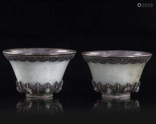 A PAIR OF MUGHAL JADE SILVER MOUNTED BOWLS, INDIA, 19TH-20TH...