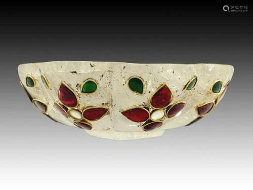 A GEM SET INDIAN MUGHAL ROCK CRYSTAL BOWL SET ON GOLD GILT, ...