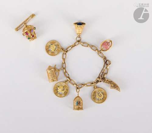 Bracelet en or 18K (750), orné de pampilles en or 18K (750) ...