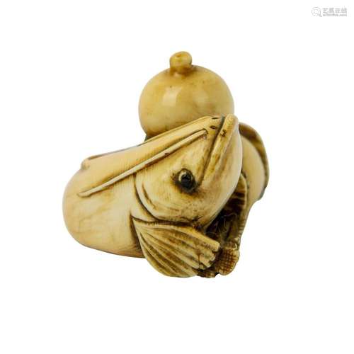 Netsuke eines Welses. JAPAN, Meiji-Periode (1868-1912)