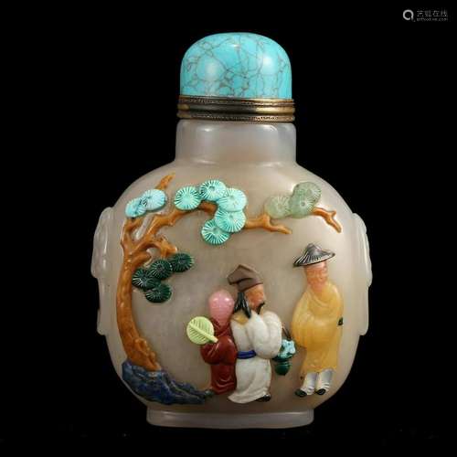 A GLASS 'FIGURES UNDER TREE' SNUFF BOTTLE