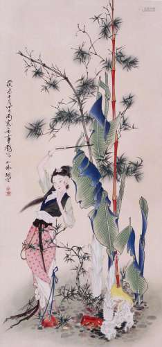 CHINESE SCROLL PAINTING OF BEAUTY IN GARDEN SIGNED BY