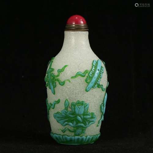 A GLASS SNUFF BOTTLE