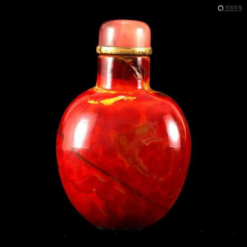 A RED GLASS SNUFF BOTTLE