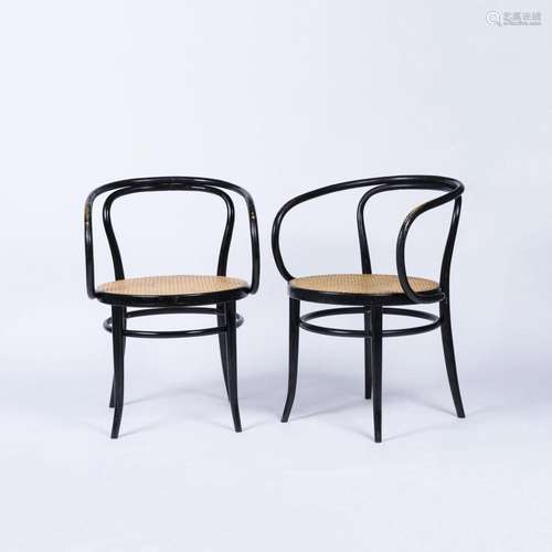 Gebrüder Thonet Brothers A Pair of Chairs Model 209.