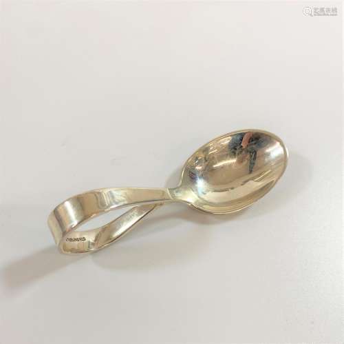 A Modern Sterling Silver Caddy Spoon. Stamped Sterling 925.
