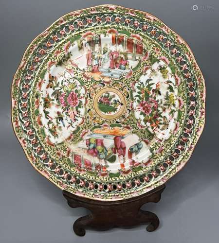 CHINESE FAMILLE ROSE PLATE,D 22.8CM