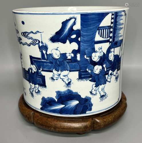 CHINESE BLUE AND WHITE BRUSH POT ,D 19CM H 15.5CM