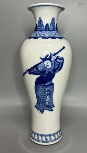 CHINESE BLUE AND WHITE VASE , H 30.5CM