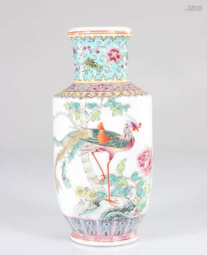 China - small porcelain vase - republic period - 20th