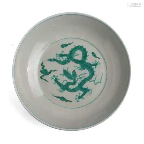 A WHITE-GROUND GREEN-GLAZED 'DRAGON' DISH