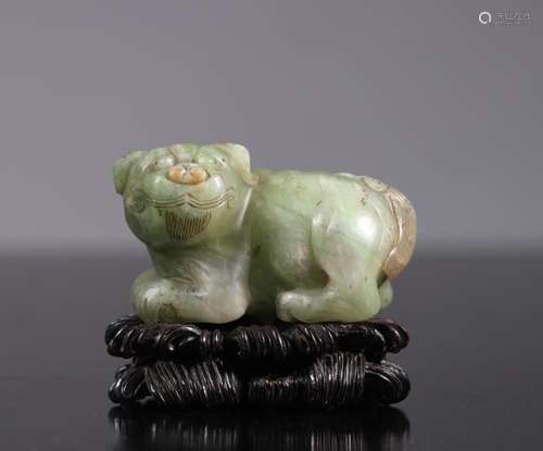 China Buddhist lion in Qing period green jade