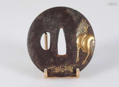 JAPAN EDO period (1603 - 1868) Iron tsuba and inlays Provena...