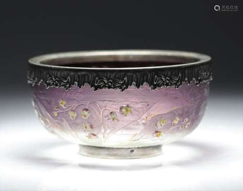 Daum Nancy cup decorated with flowers and silver mount