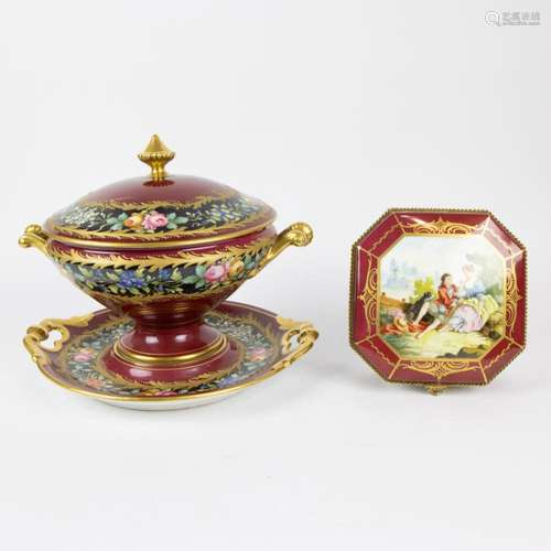 Lot Sèvres handpainted porcelain, large lidded coupe in a sc...