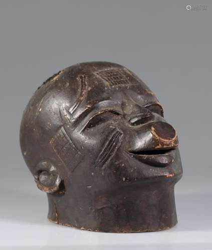 Mozambique - Makonde mask - early 20th century