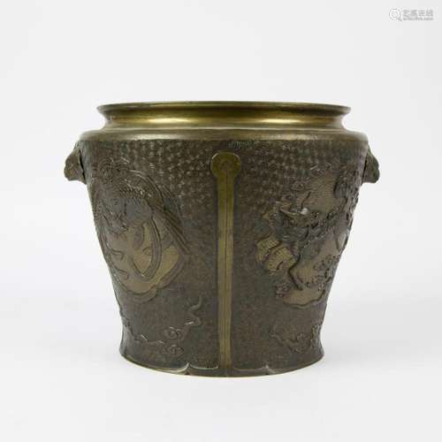 Japanese bronze pot Meiji/Taisho period