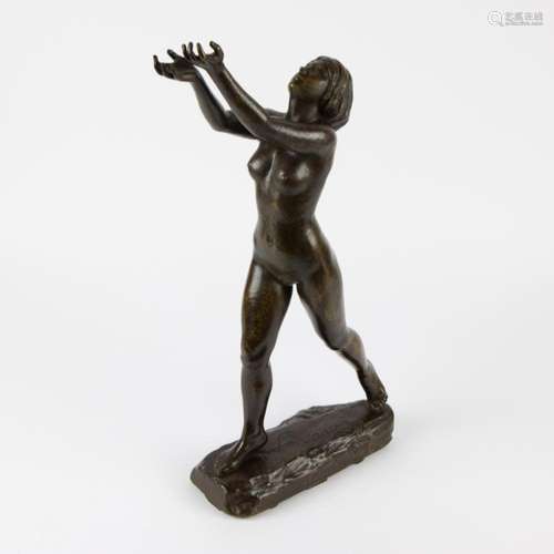 Bronze statue Naked woman, signed.